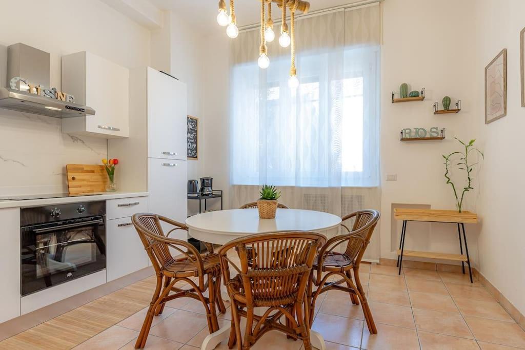 Rio'S Cozy Apartment In The Heart Of Como Exterior photo