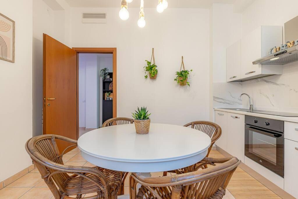 Rio'S Cozy Apartment In The Heart Of Como Exterior photo